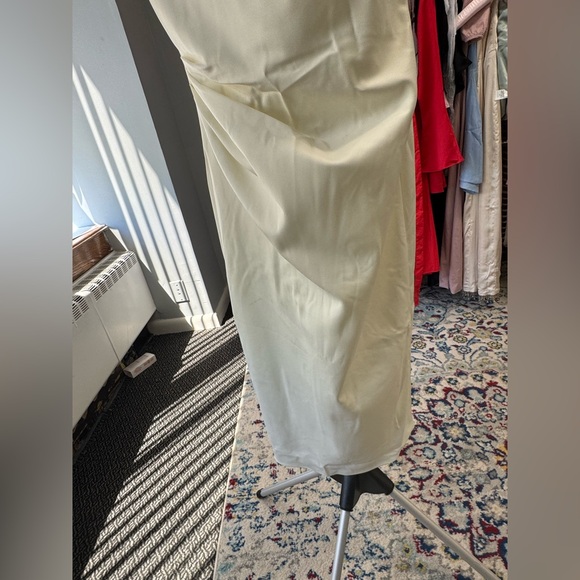 Anja ivory satin corset dress NWOT - Picture 6 of 9